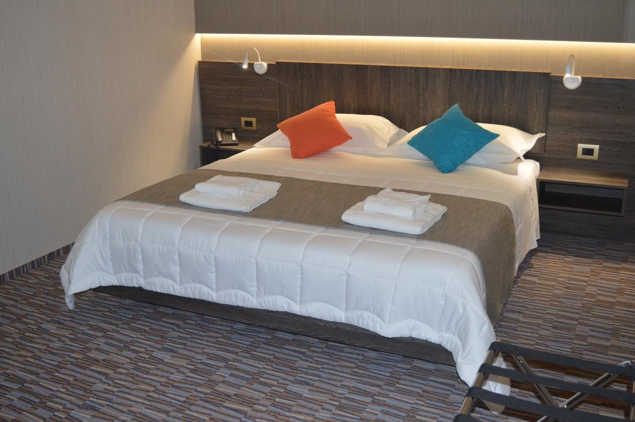 Hotel Enjoy Polesella Экстерьер фото